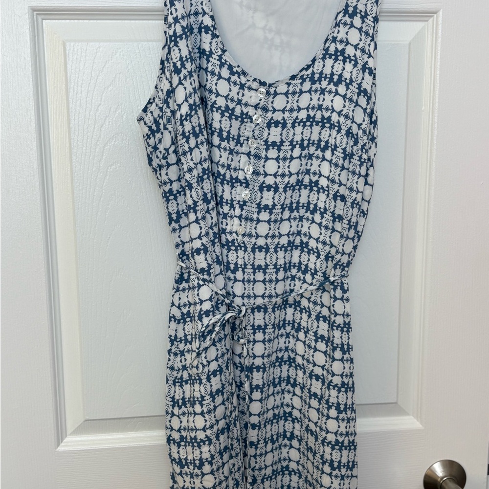 Chic Blue and White Midi Dress